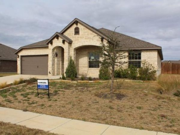 4701 Avion Drive, Sanger, TX 76266
