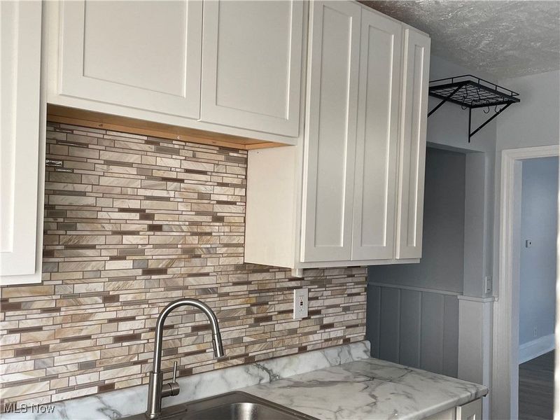 3377 Lownesdale Road, Cleveland, OH 44112 Photo 7