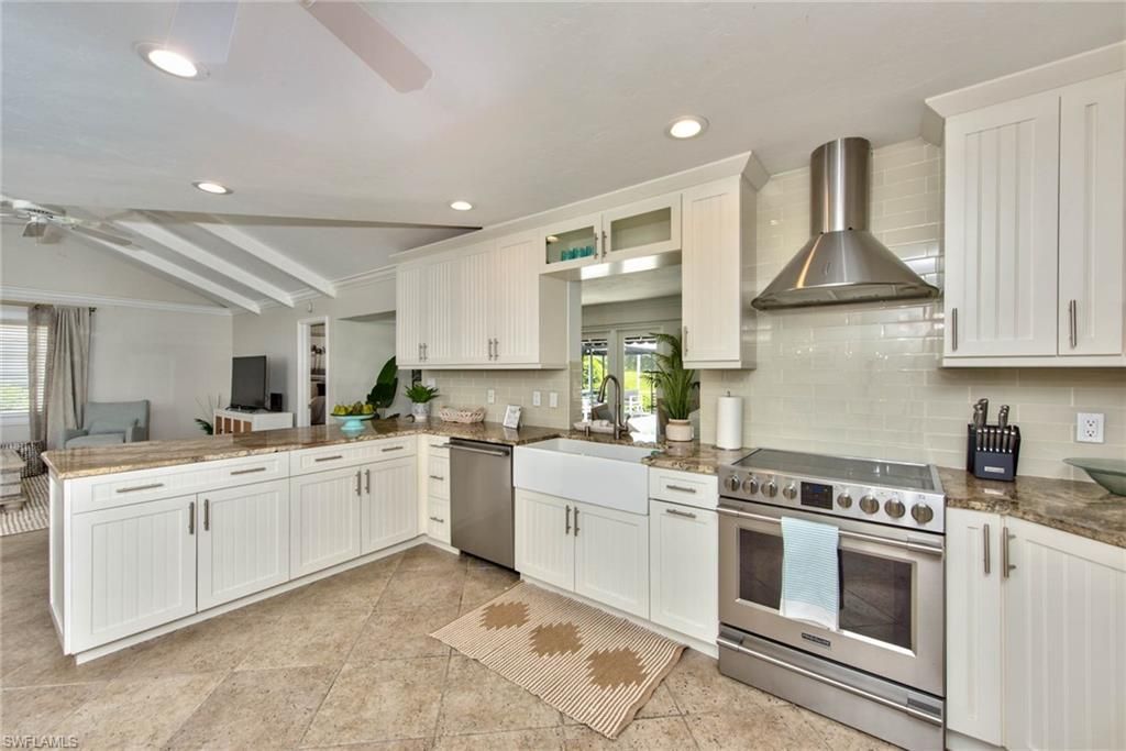 1614 Forest Lakes Blvd, Naples, FL 34105 Photo