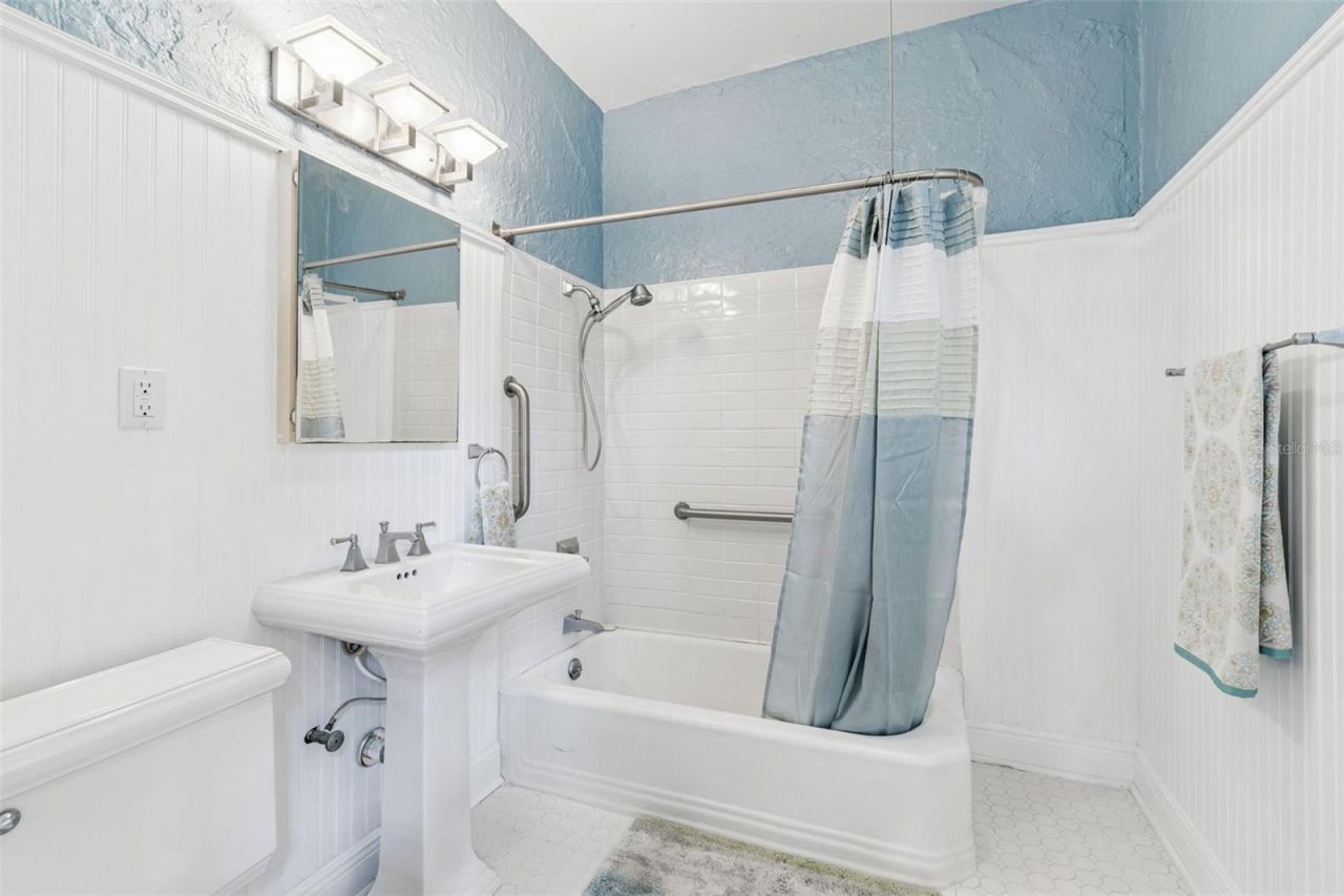 4326 3rd Avenue S, Saint Petersburg, FL 33711 Photo