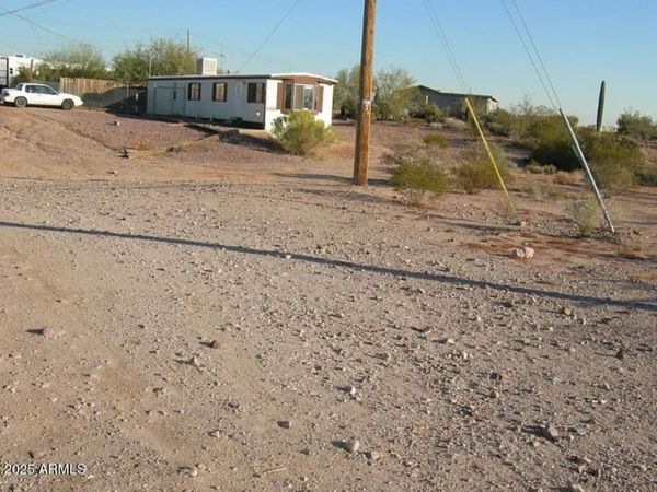1325 S STARR Road, Apache Junction, AZ 85119