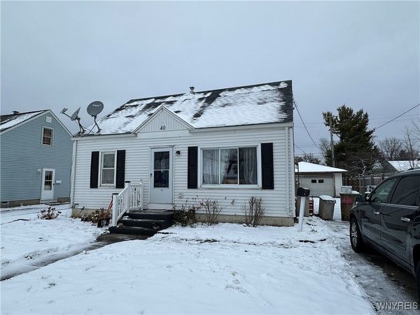 40 Lucille Drive, Buffalo, NY 14225