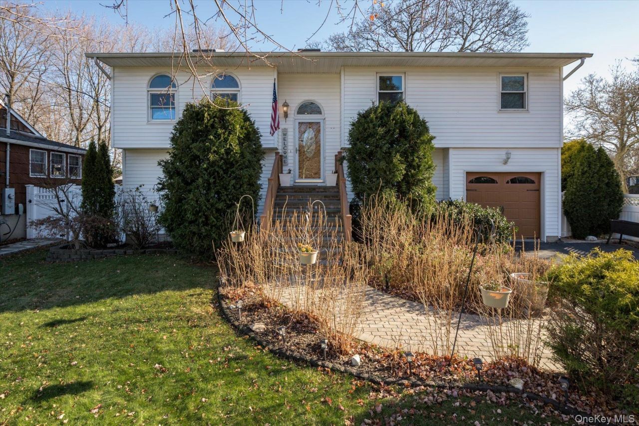 68 Valentine Avenue, Huntington, NY 11743 Main Photo