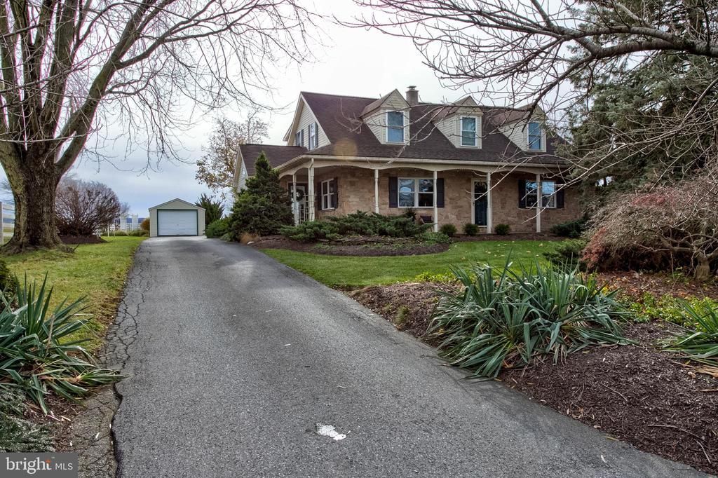 5582 Old Philadelphia Pike, Gap, PA 17527 Main Photo