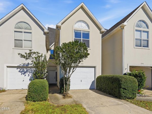 7242 Grimms Landing, Navarre, FL 32566