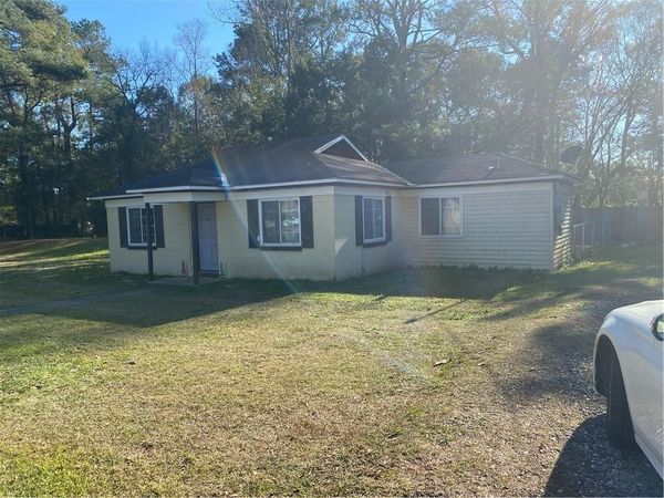 565 Wilson Boulevard, Axis, AL 36505