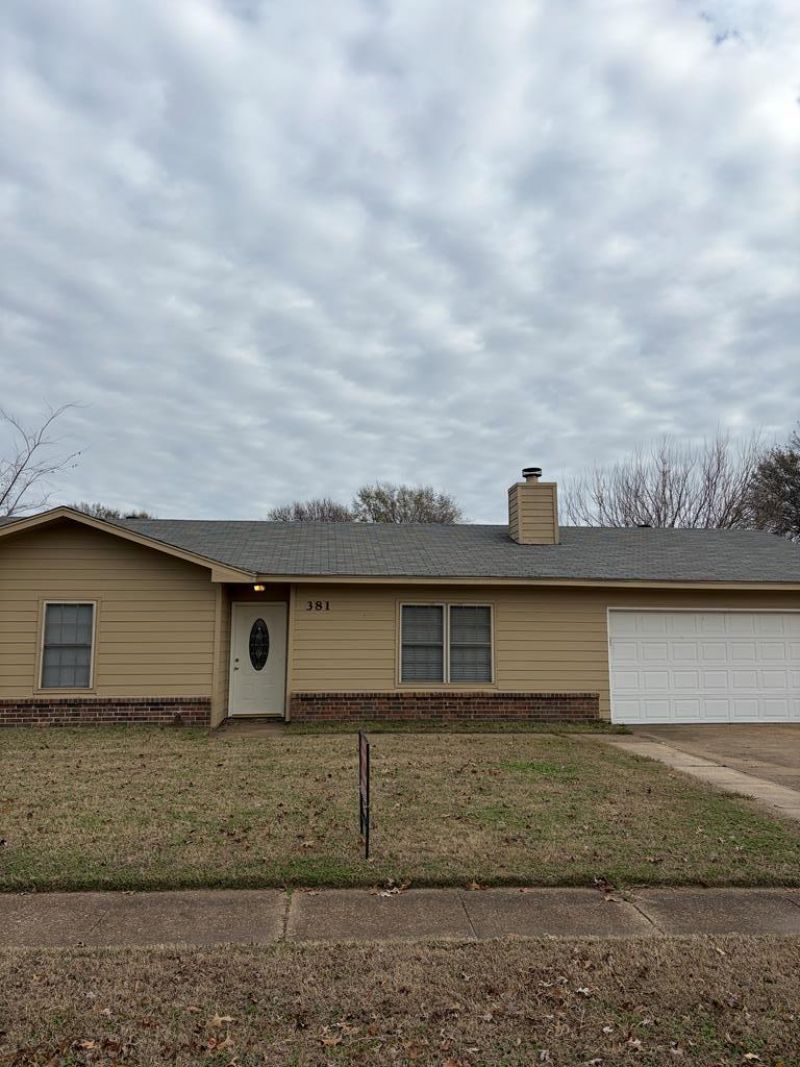 381 Colonial Drive Marion, AR 72364