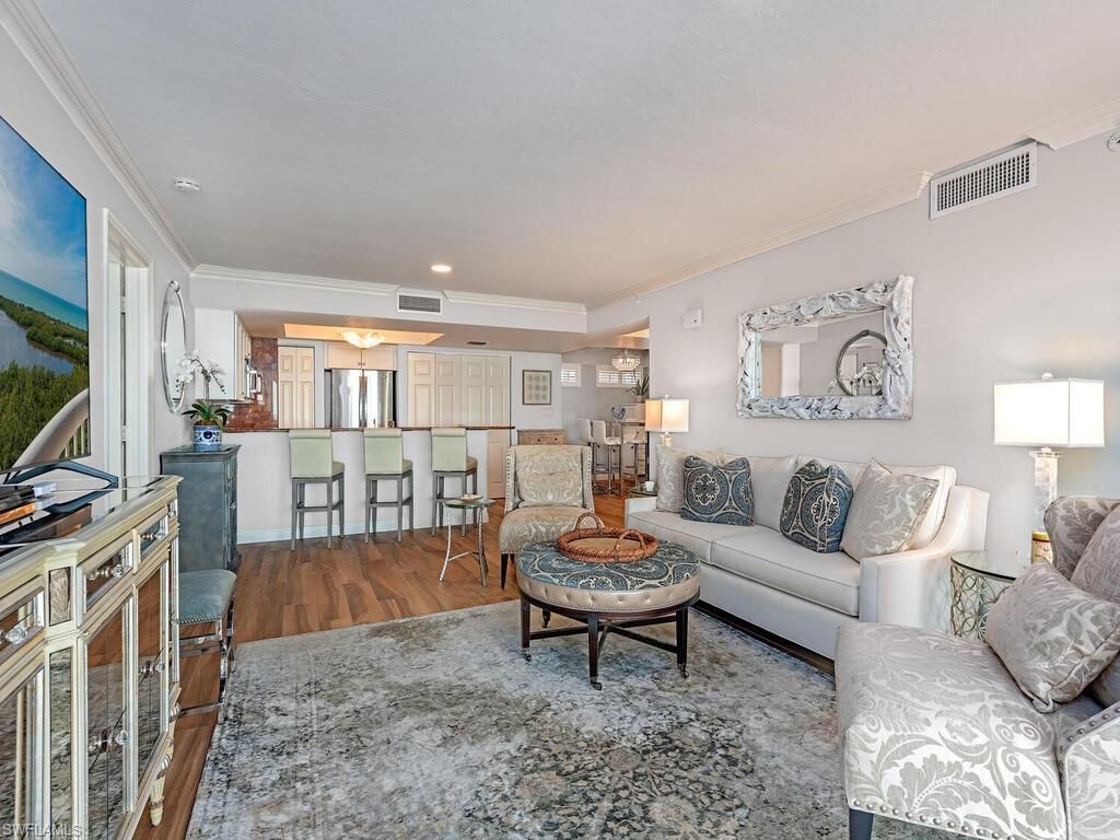6849 Grenadier Blvd, Unit 1803, Naples, FL 34108 Photo