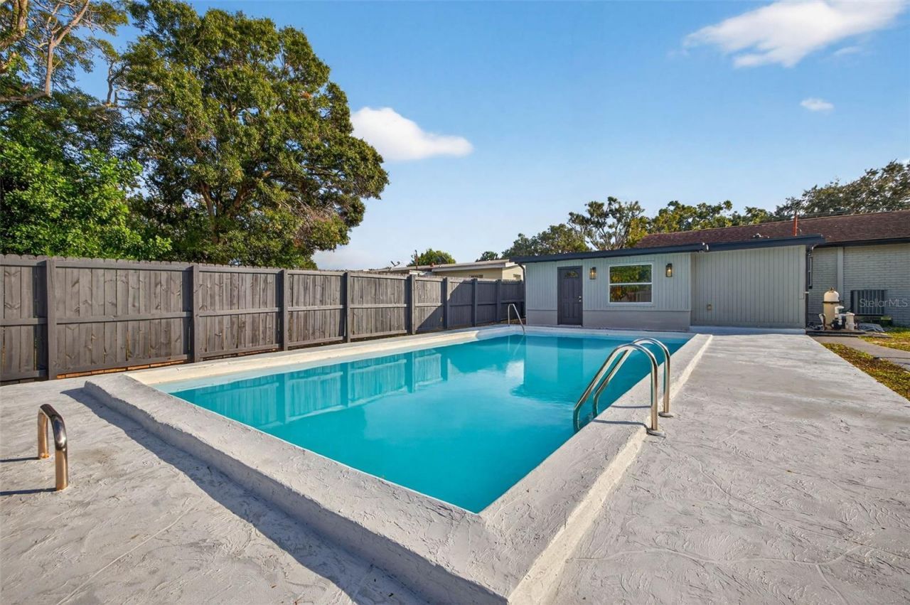 3929 13th Avenue N, Saint Petersburg, FL 33713 Photo