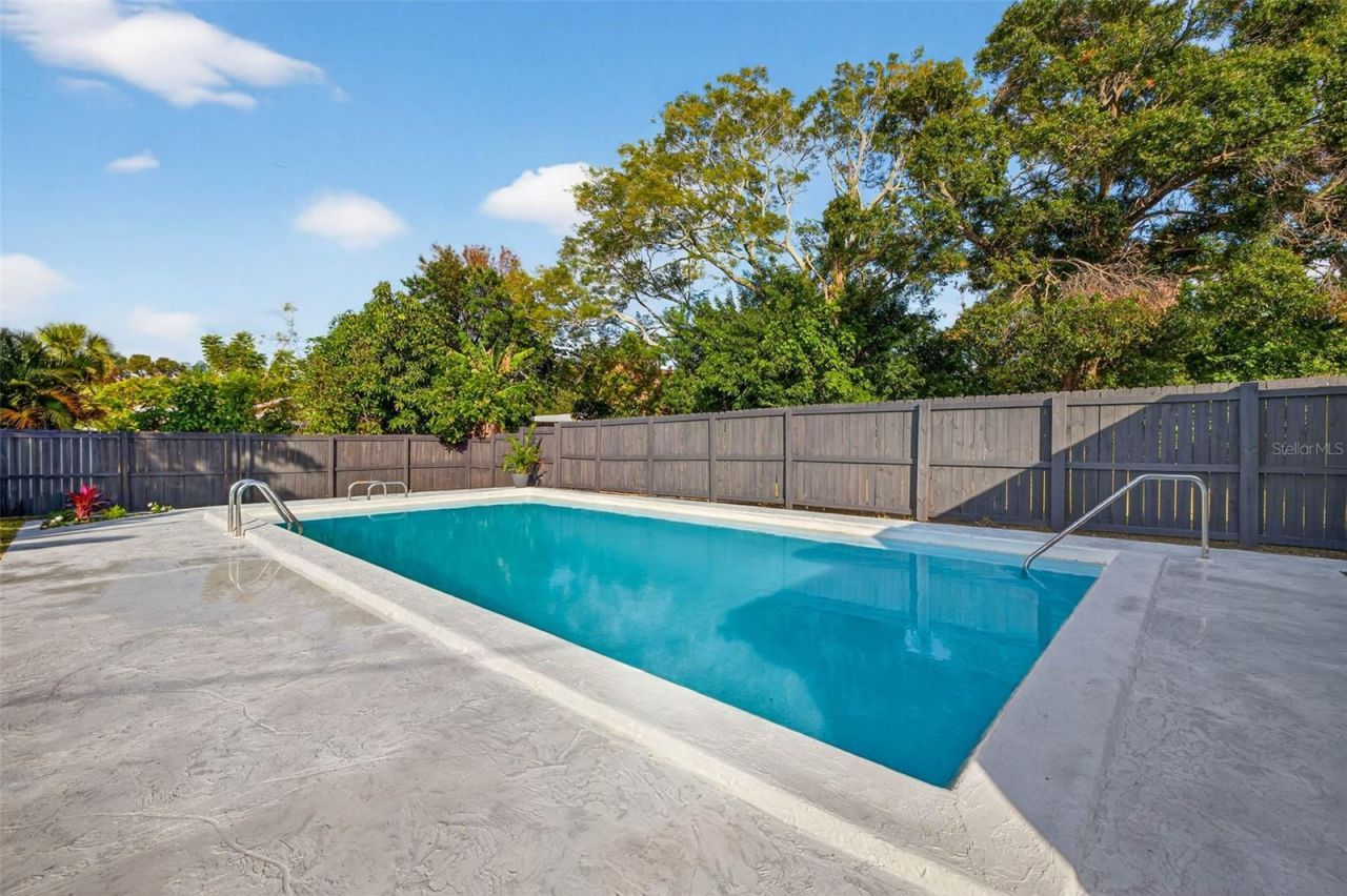 3929 13th Avenue N, Saint Petersburg, FL 33713 Photo