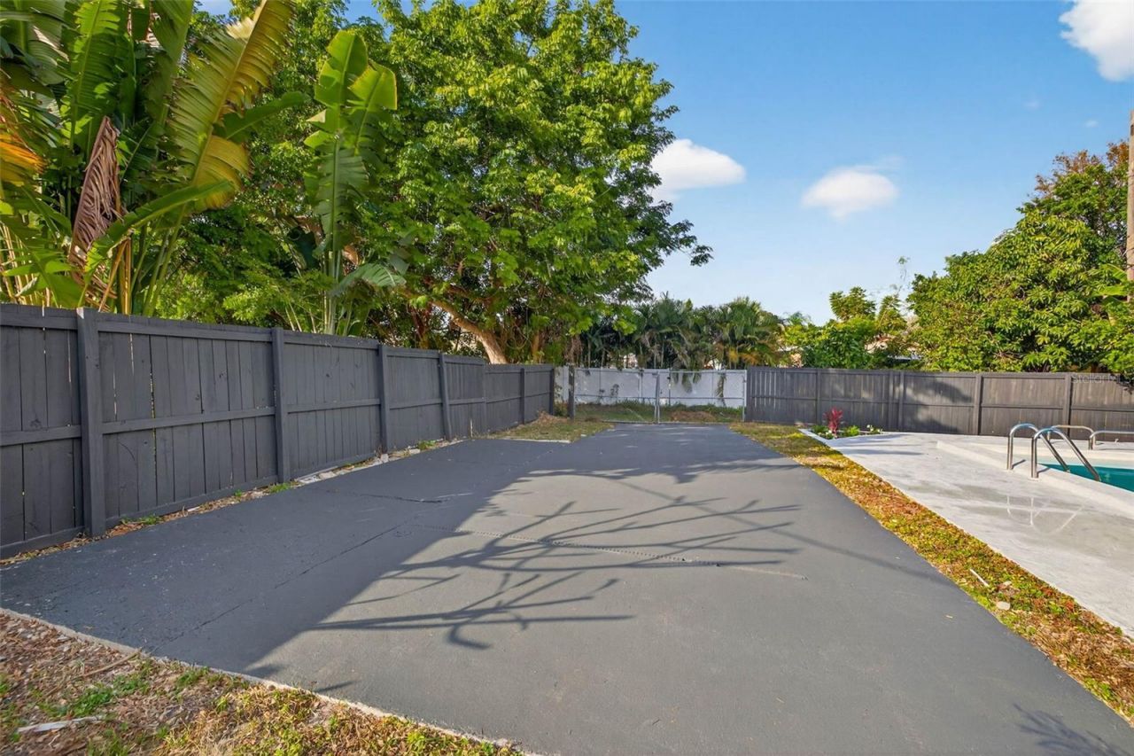 3929 13th Avenue N, Saint Petersburg, FL 33713 Photo