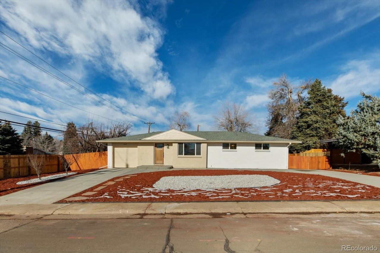 6097 S Elizabeth Way, Centennial, CO 80121 Main Photo