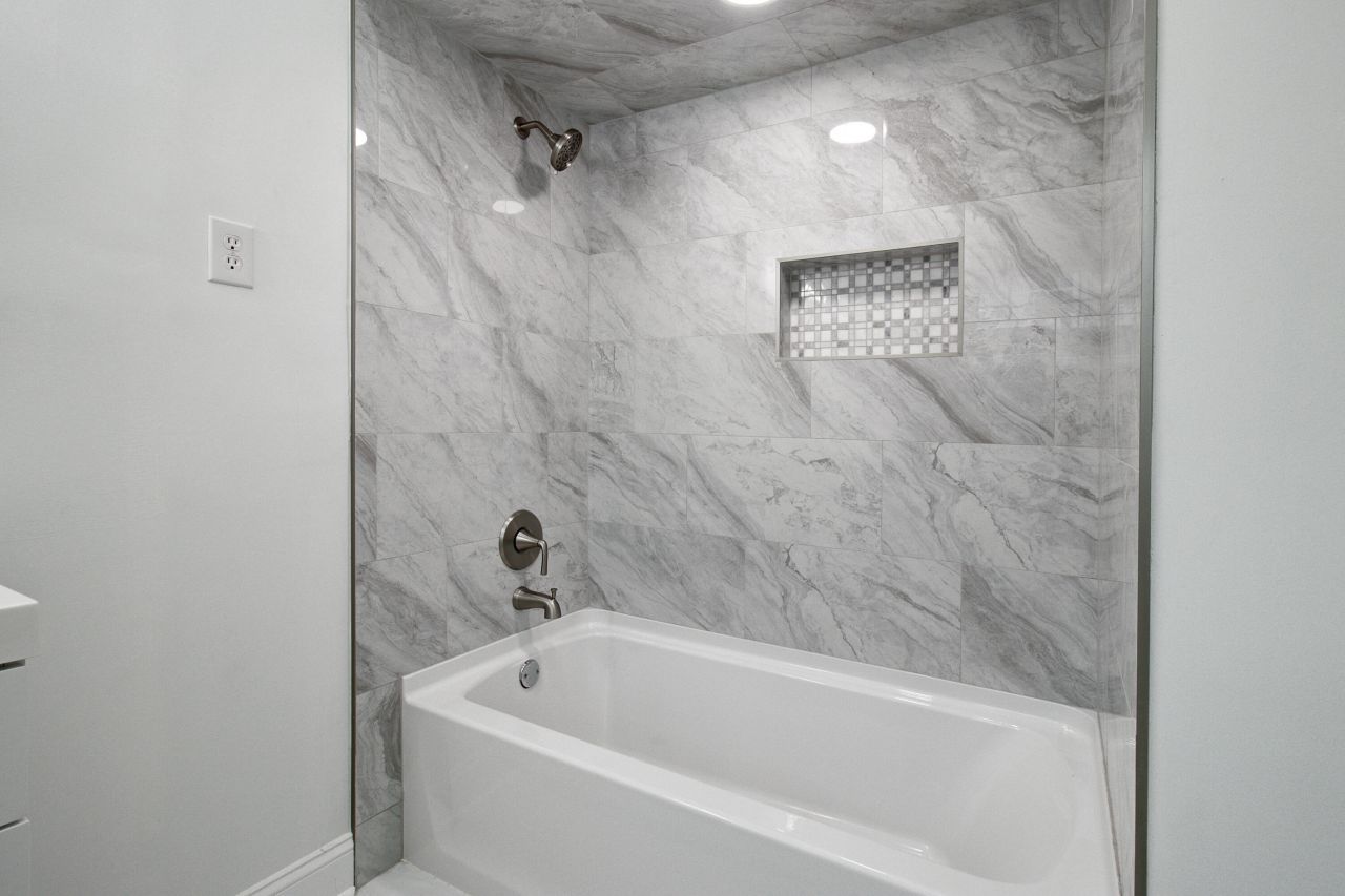 816 E Estates Boulevard Photo 13