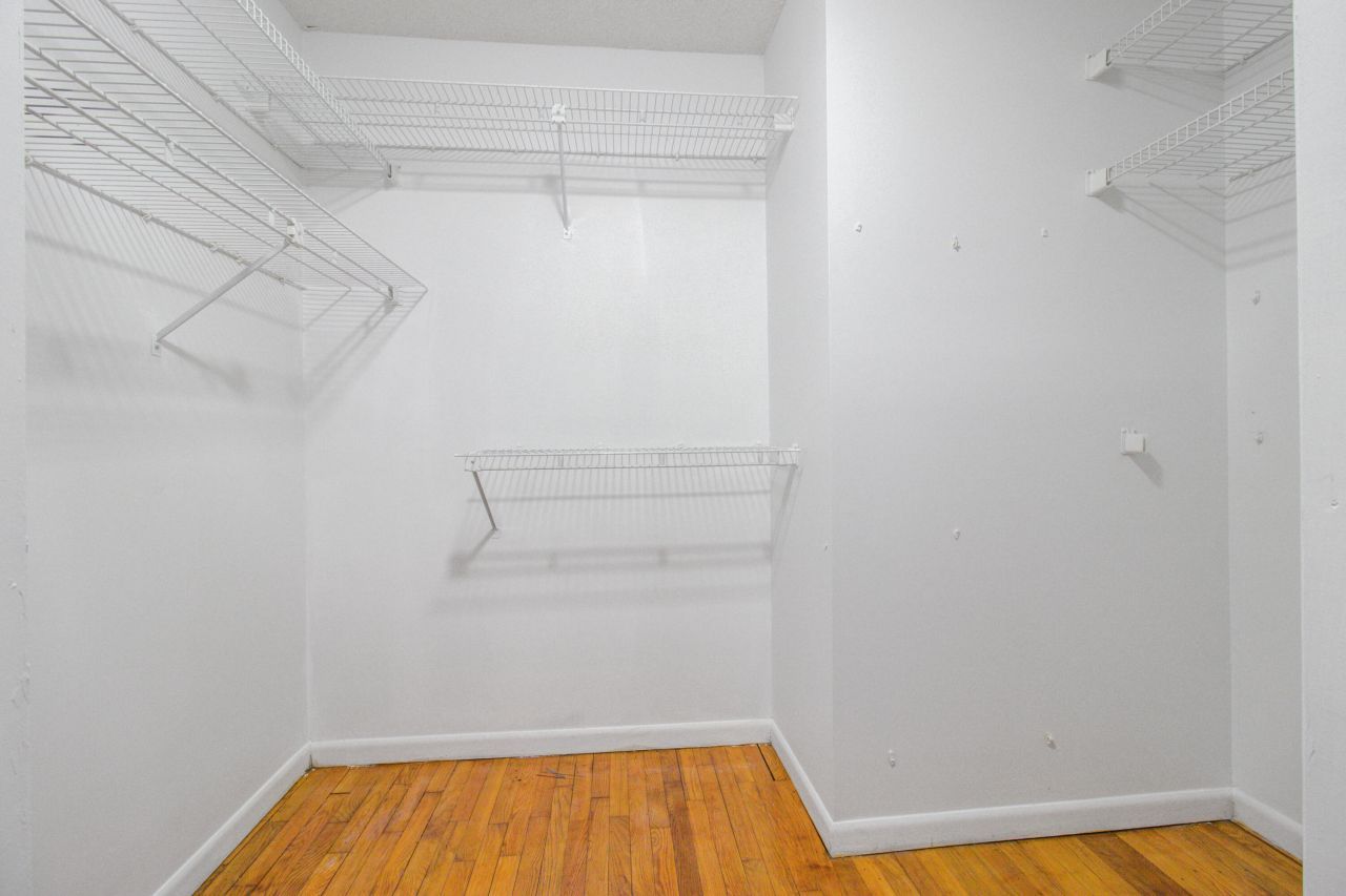 816 E Estates Boulevard Photo 14