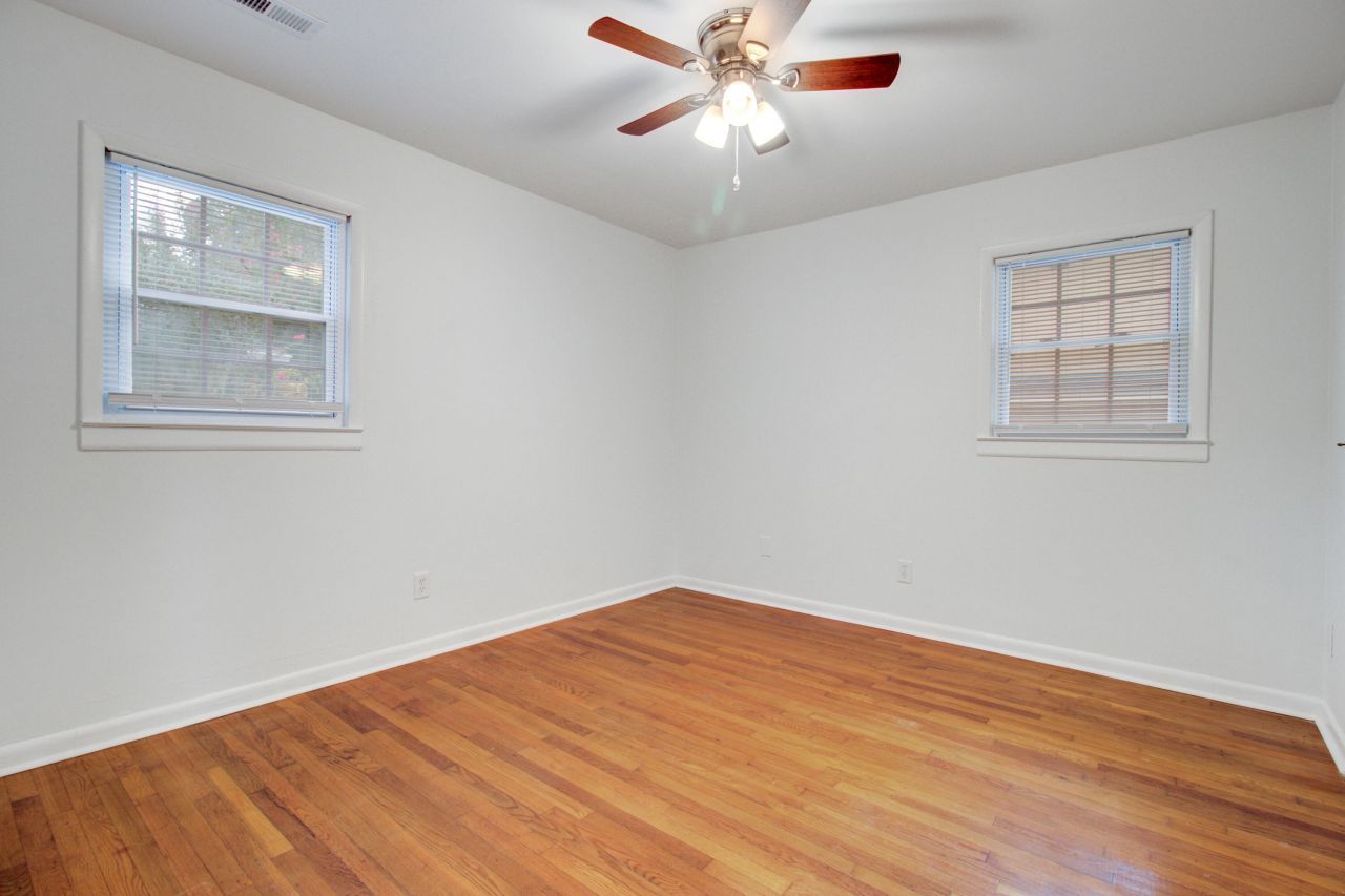 816 E Estates Boulevard Photo 15