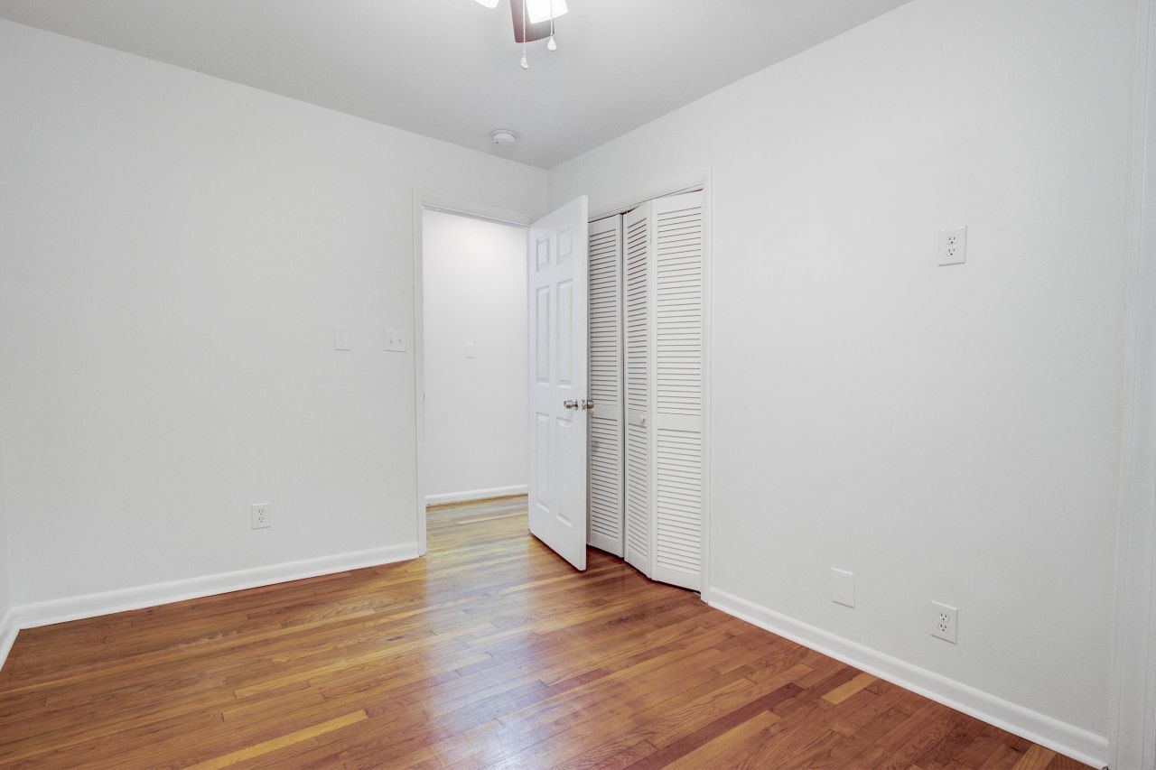 816 E Estates Boulevard Photo 19