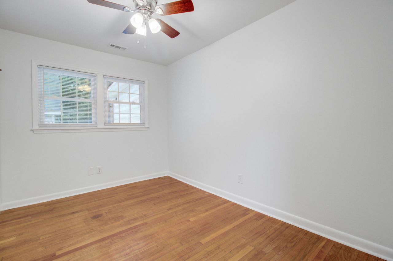 816 E Estates Boulevard Photo 20