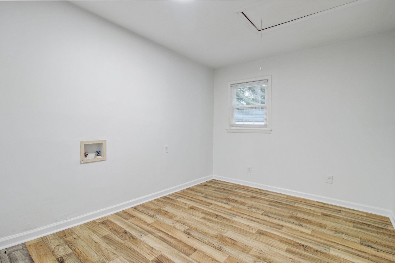 816 E Estates Boulevard Photo 21