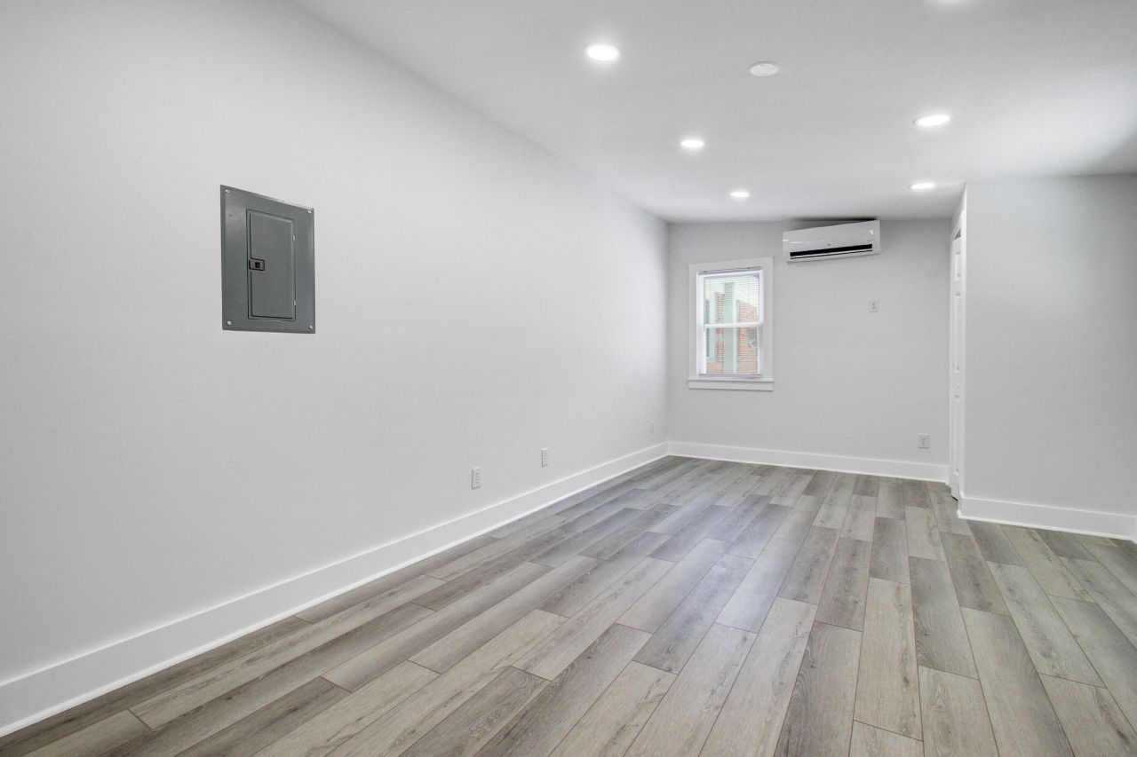 816 E Estates Boulevard Photo 30