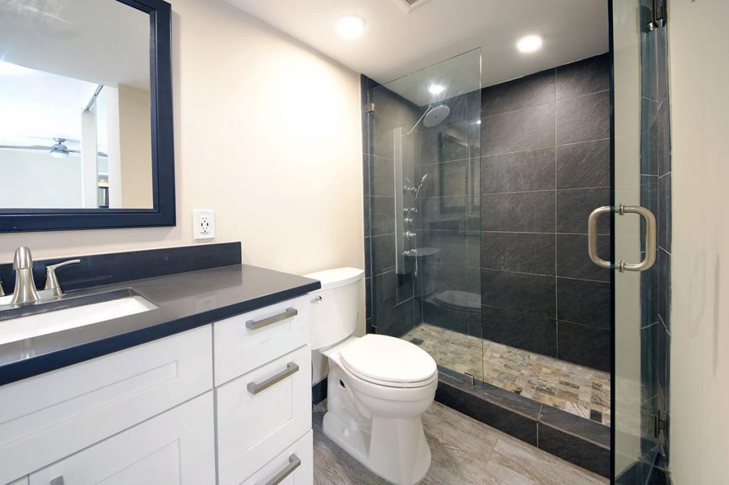 1700 Embassy Dr, Unit 402, West Palm Beach, FL 33401 Photo