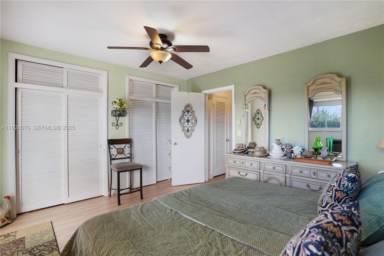 1000 SW 11th Ave, Unit 17E, Hallandale Beach, FL 33009 Photo