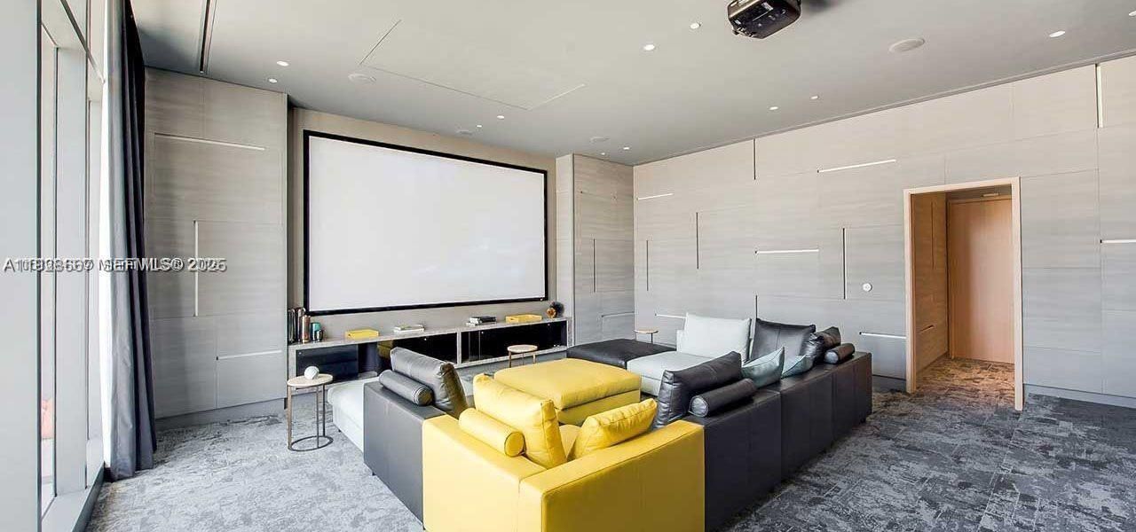 45 SW 9th St, Unit 2805, Miami, FL 33130 Photo