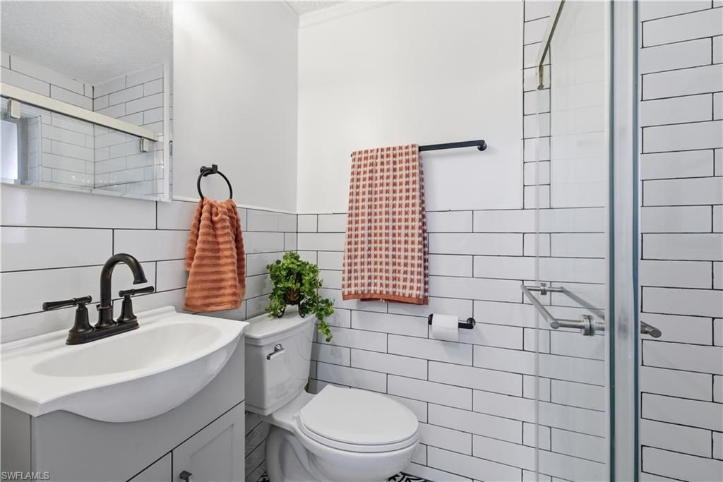 2261 11th St N, Naples, FL 34103 Photo