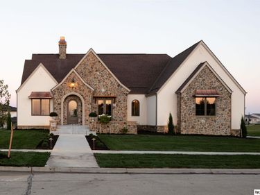 7100 NW 3rd Street, Lincoln, NE 68521