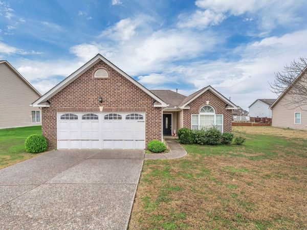 1041 Campbell Ave, Gallatin, TN 37066