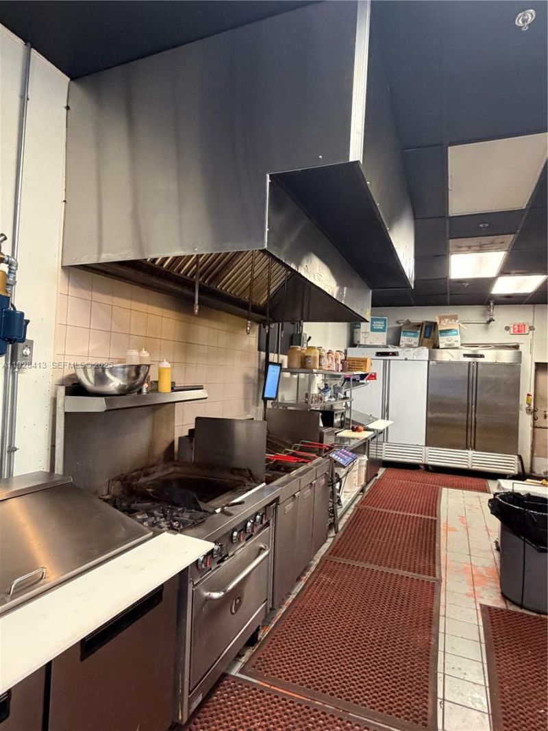 1313 W Boynton Beach Blvd, Boynton Beach, FL 33426 Photo