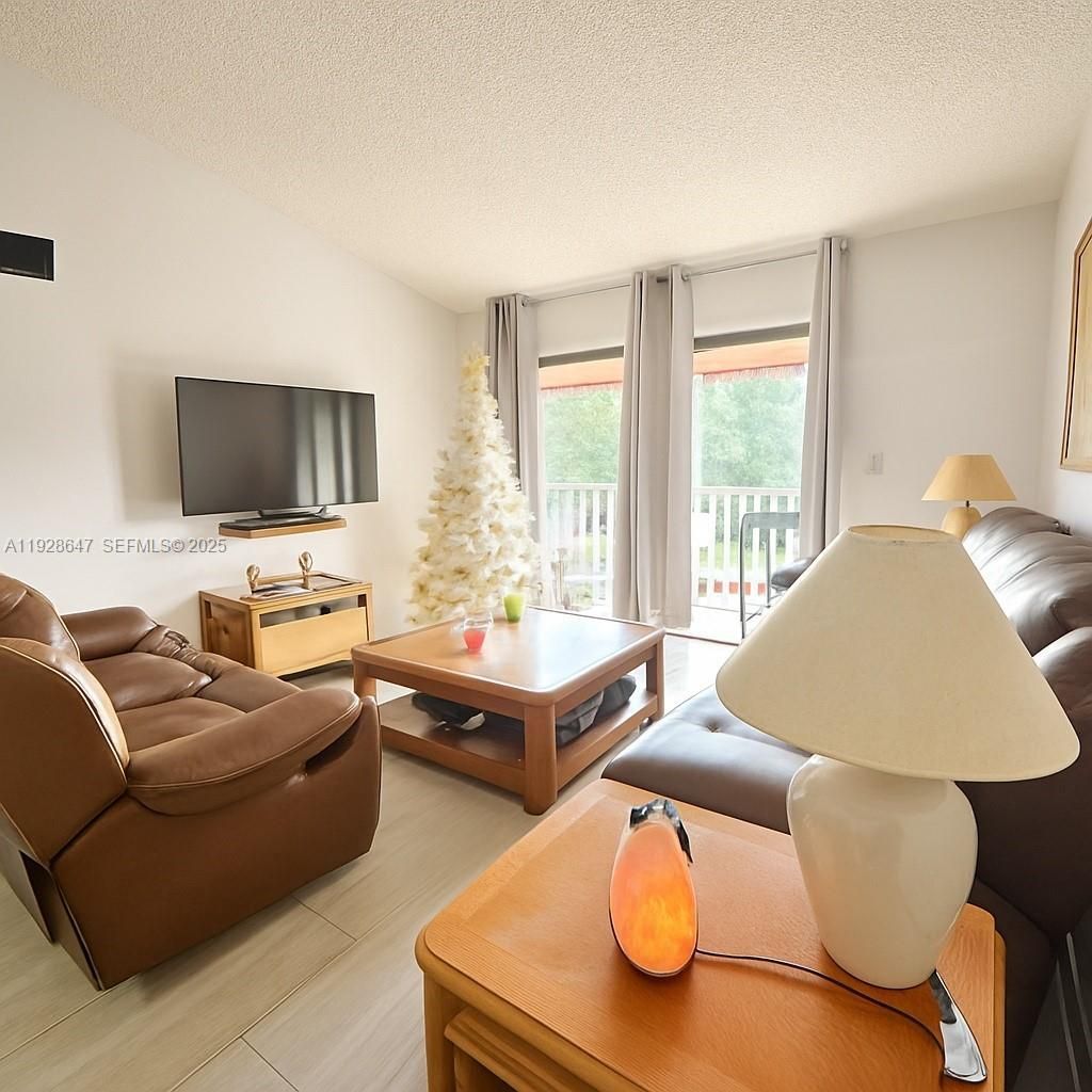 15530 SW 80th St, Unit C-301, Miami, FL 33193 Main Photo