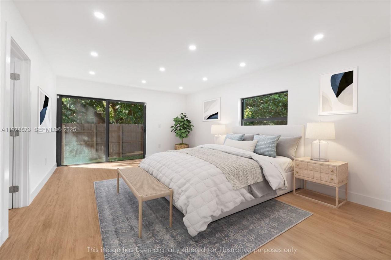 665 NE 117th St, Biscayne Park, FL 33161 Photo