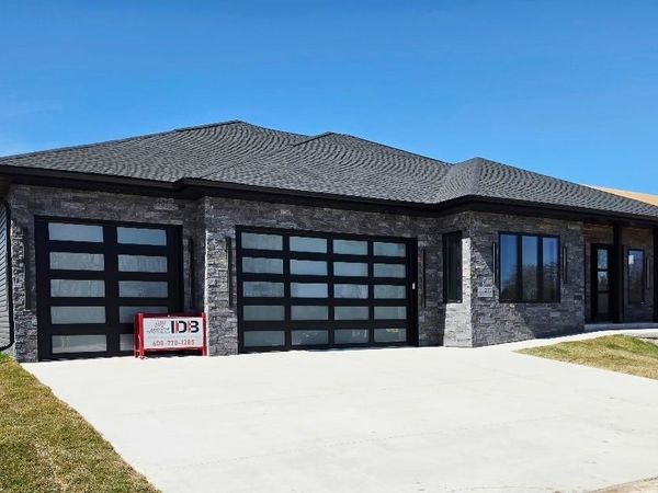 2015 Wellington Place, Cottage Grove, WI 53527