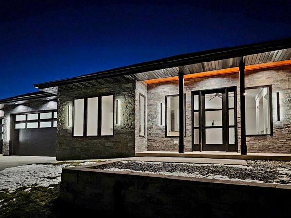 2015 Wellington Place, Cottage Grove, WI 53527