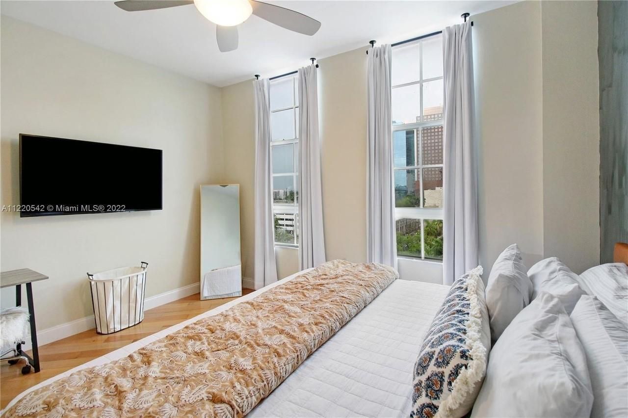 520 SE 5th Avenue, Unit 1711, Fort Lauderdale, FL 33301 Photo