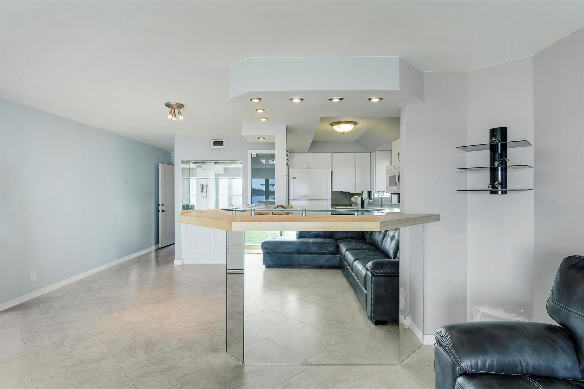 360 Wilma Circle, Riviera Beach, FL 33404 Photo