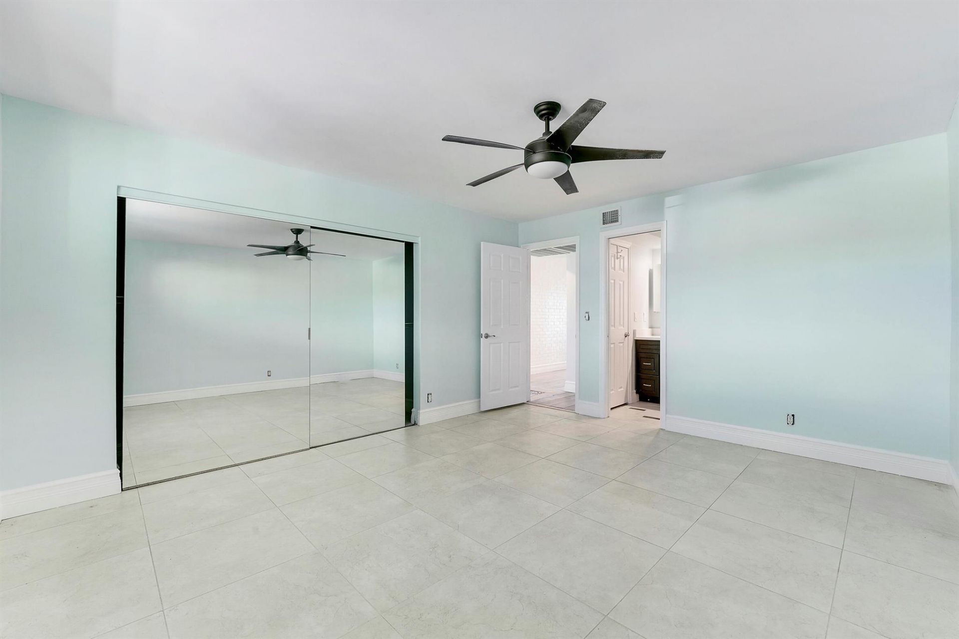 360 Wilma Circle, Riviera Beach, FL 33404 Photo