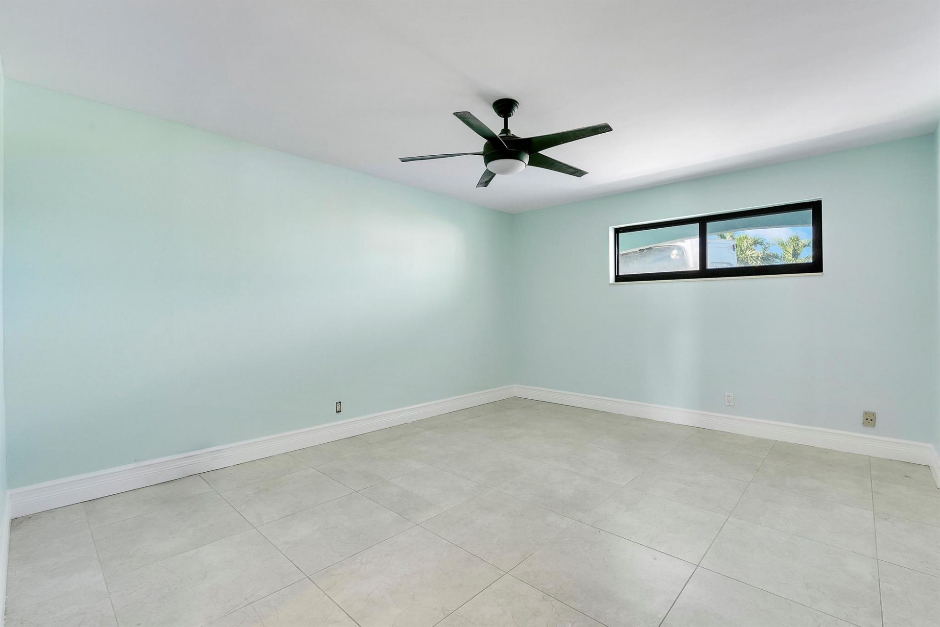 360 Wilma Circle, Riviera Beach, FL 33404 Photo