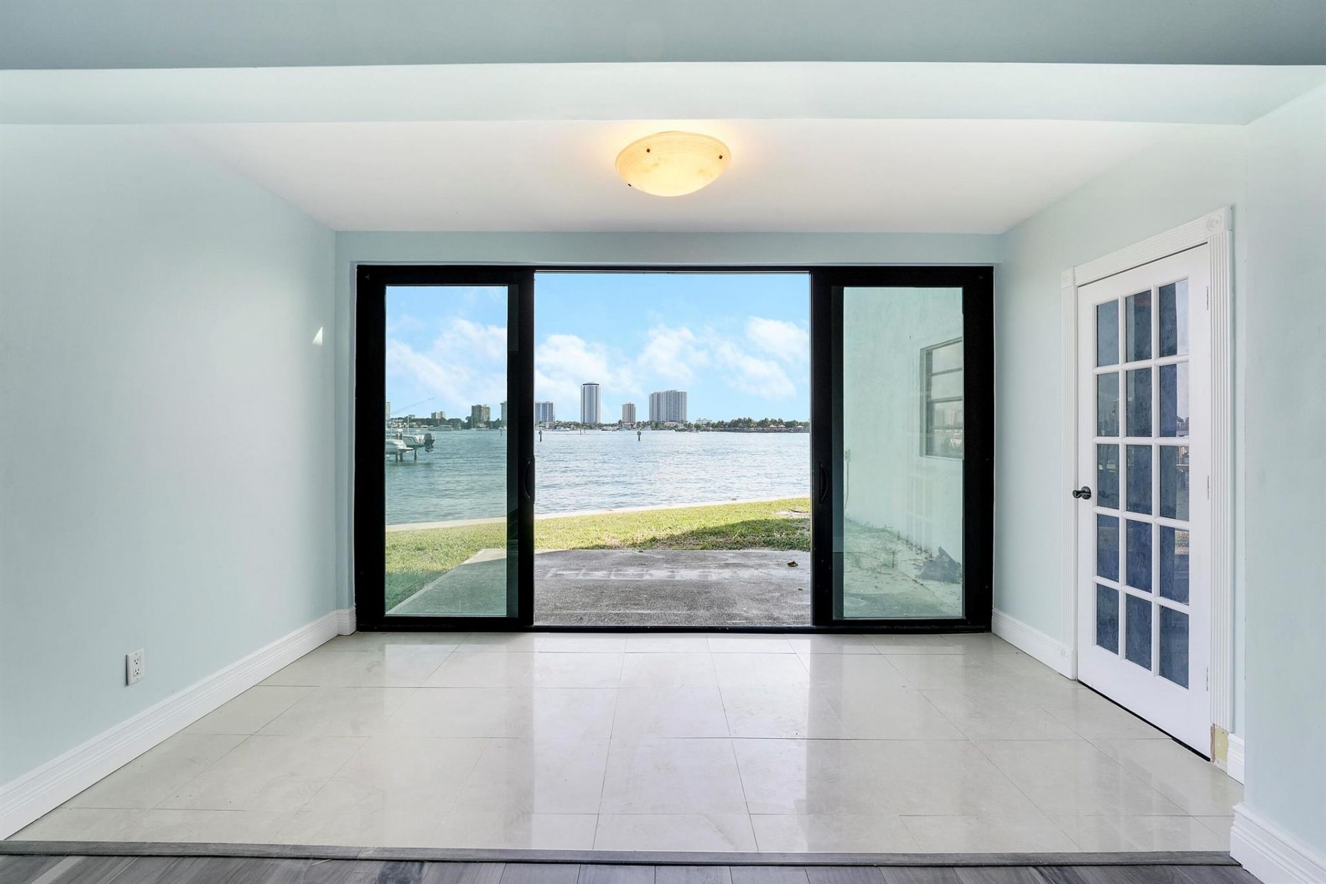 360 Wilma Circle, Riviera Beach, FL 33404 Photo