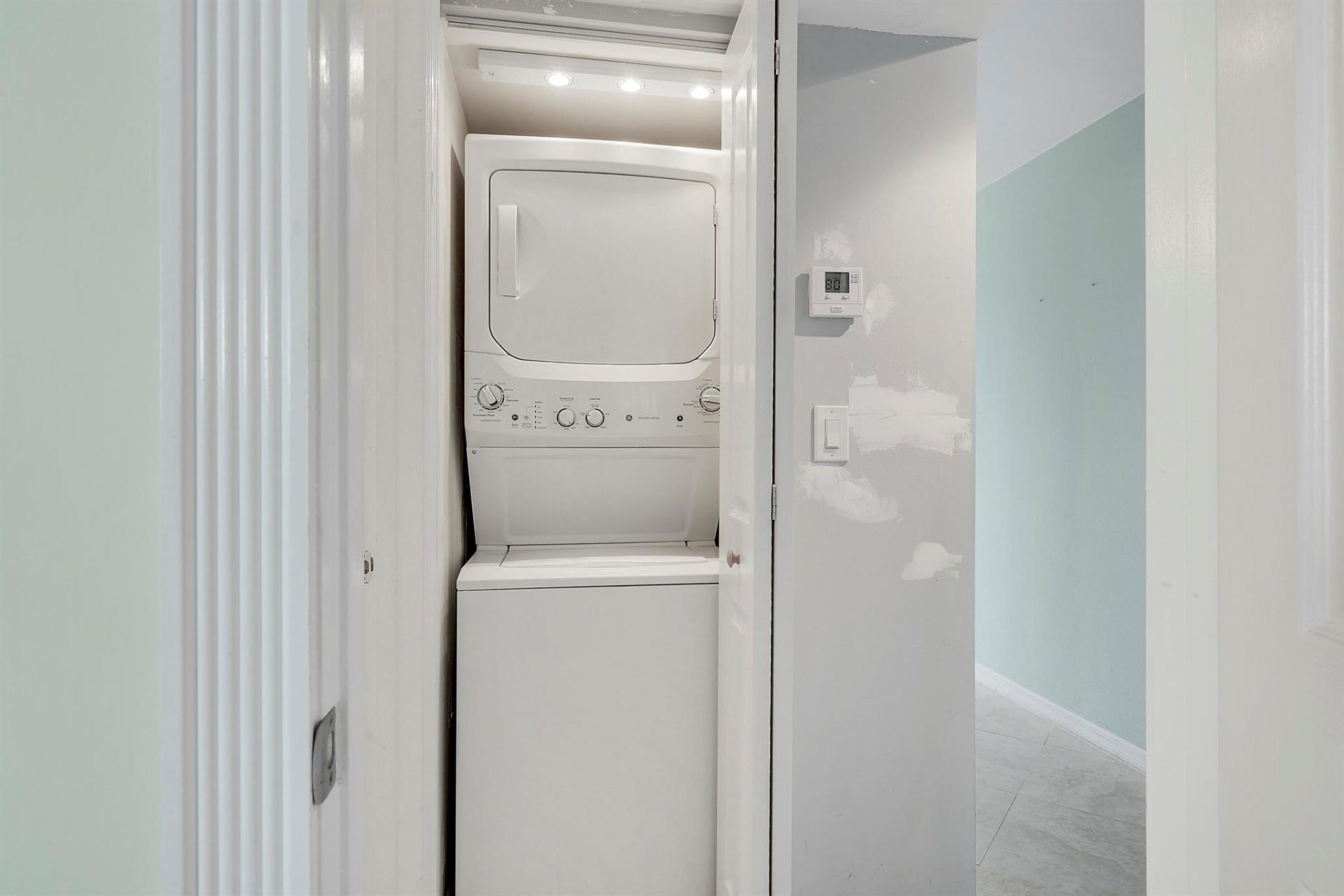 360 Wilma Circle, Riviera Beach, FL 33404 Photo