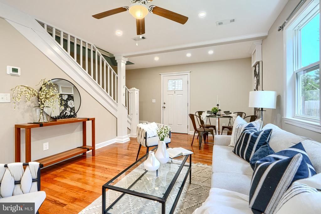 407 S Commerce Street, Centreville, MD 21617 Main Photo