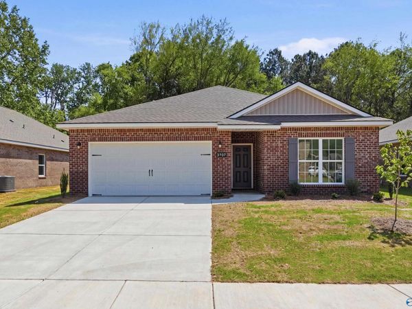 3707 Jaguar Way NW, Huntsville, AL 35810