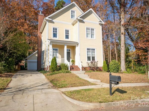521 Lees Court Street, Charlotte, NC 28211