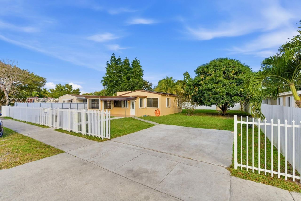 18141 NW 4th Ave, Miami Gardens, FL 33169 Photo