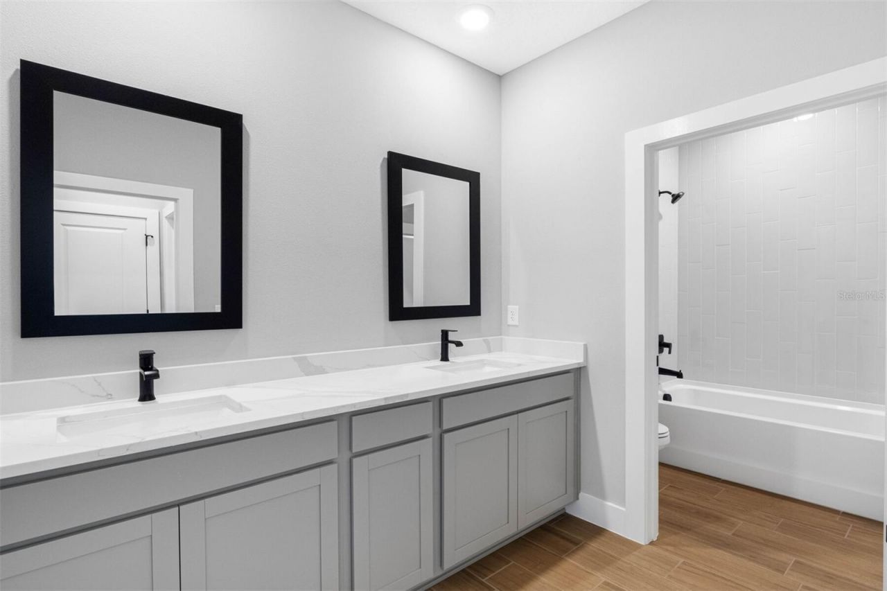 13498 Lake Gallagher Drive, Dover, FL 33527 Photo