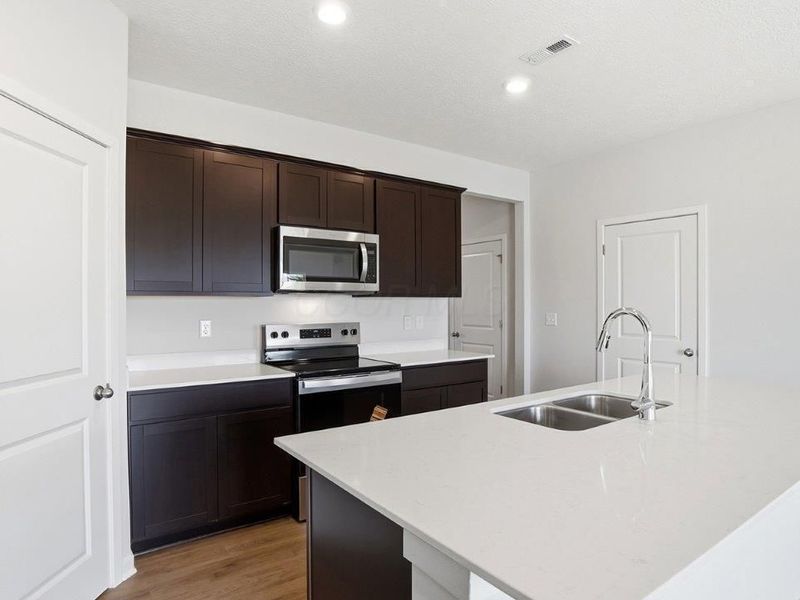 146 Brookside Drive, Jeffersonville, OH 43128 Photo 10