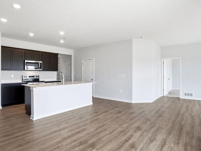 146 Brookside Drive, Jeffersonville, OH 43128 Photo 12