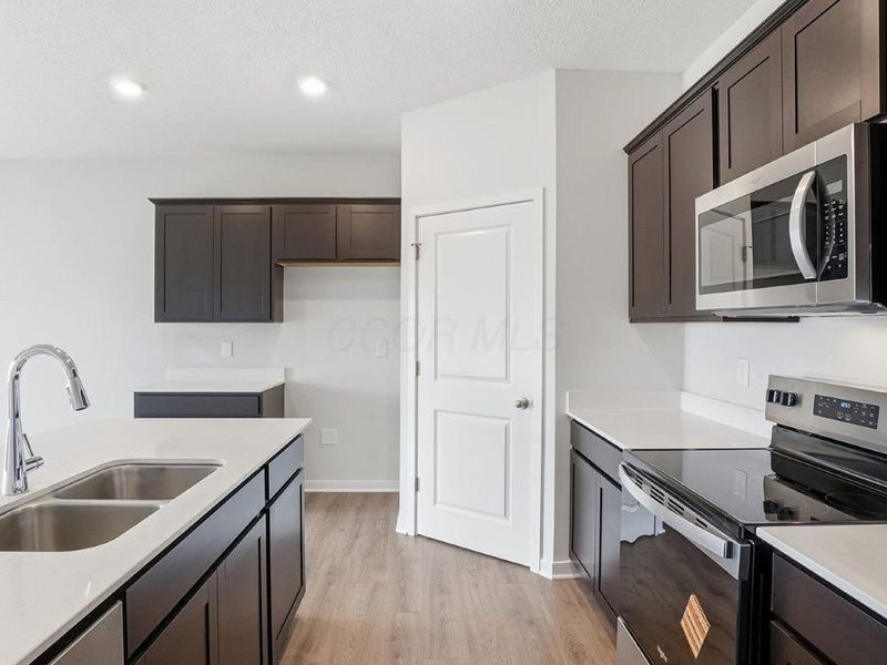 146 Brookside Drive, Jeffersonville, OH 43128 Photo 8