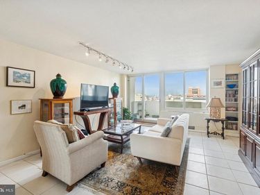 604 36 S WASHINGTON SQUARE, Unit 2308, PHILADELPHIA, PA 19106