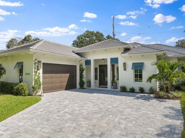 1650 Riomar Cove Lane, Vero Beach, FL 32963